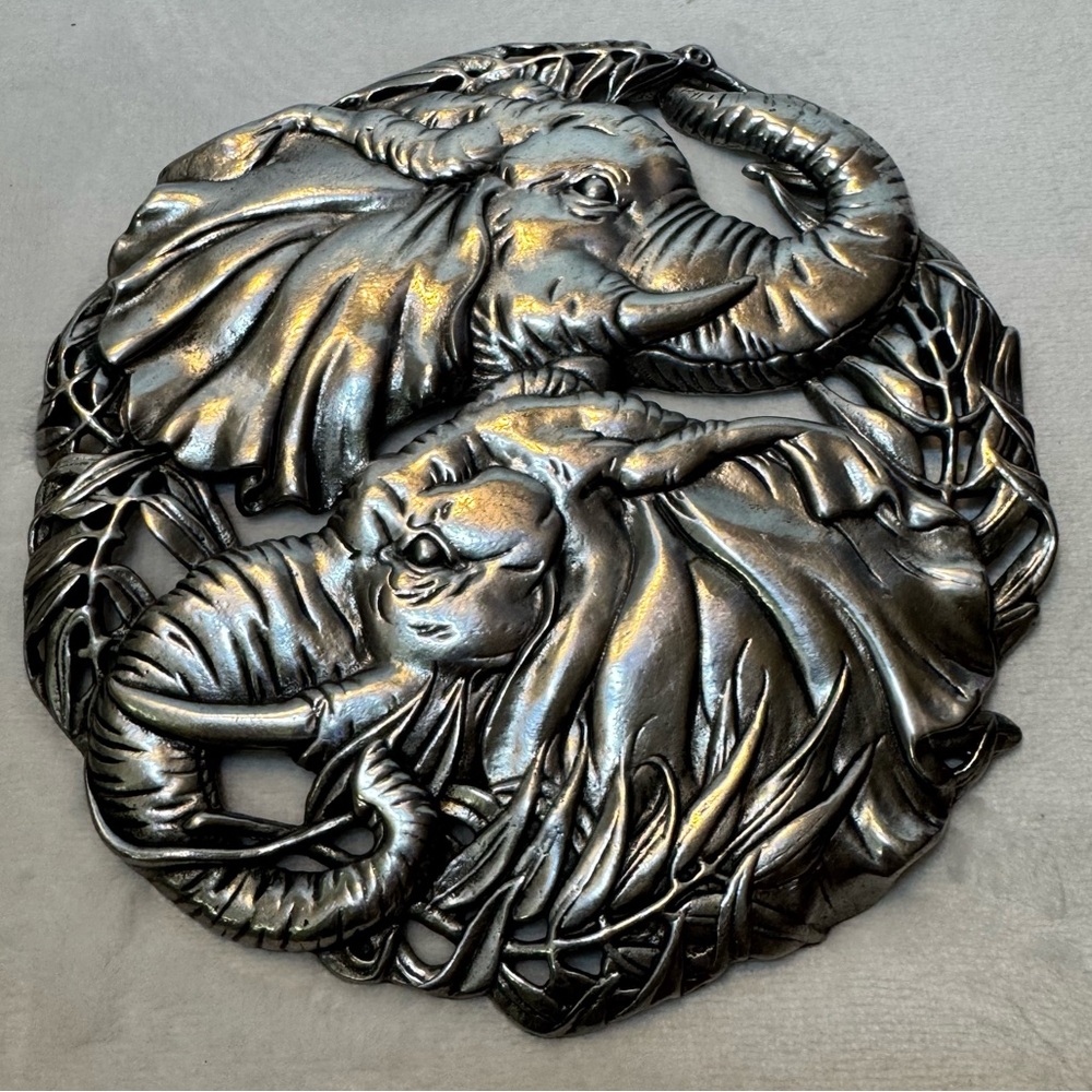 Arthur Court Cast Aluminum Elephants Trivet Hot Plate Vintage Signed 1995 EUC